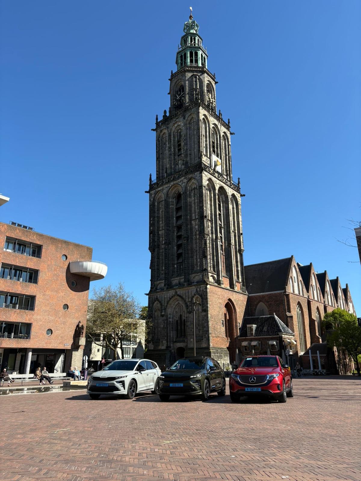 Elektrische taxi's voor de Martinitoren in Groningen